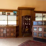Dandy Centre מלון