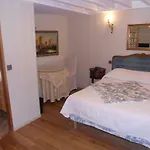 Dandy Centre Hotel 3*
