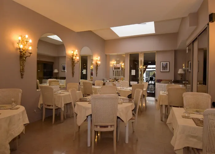 鲁昂中心丹迪酒店 3*