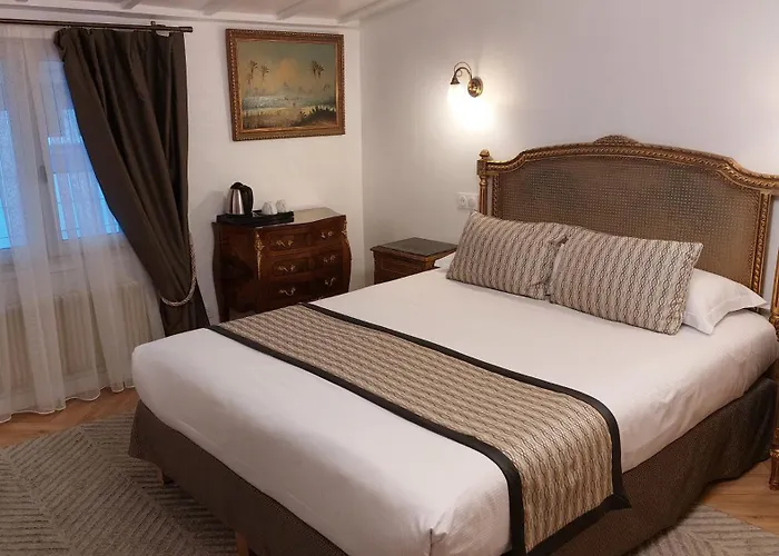 鲁昂中心丹迪酒店