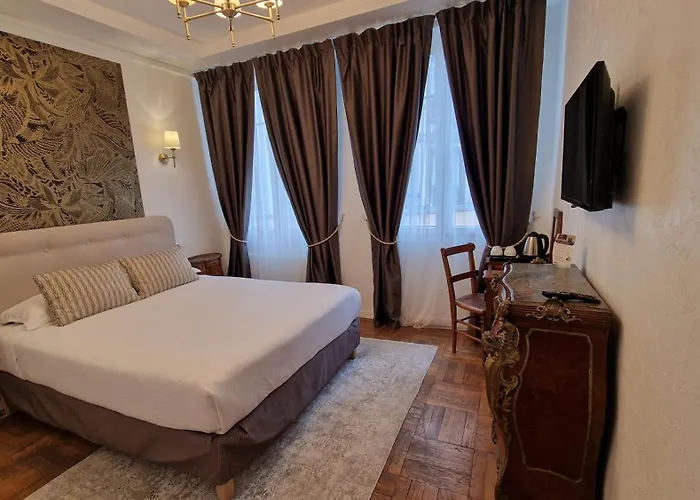 Dandy Centre Hotel 3*