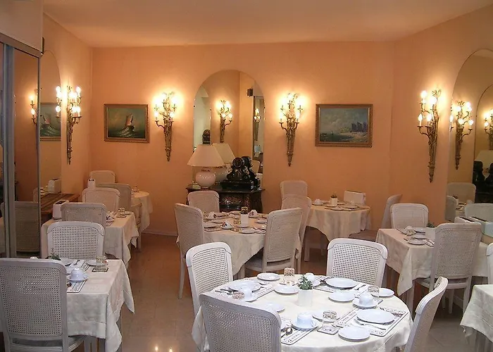 鲁昂中心丹迪酒店 酒店